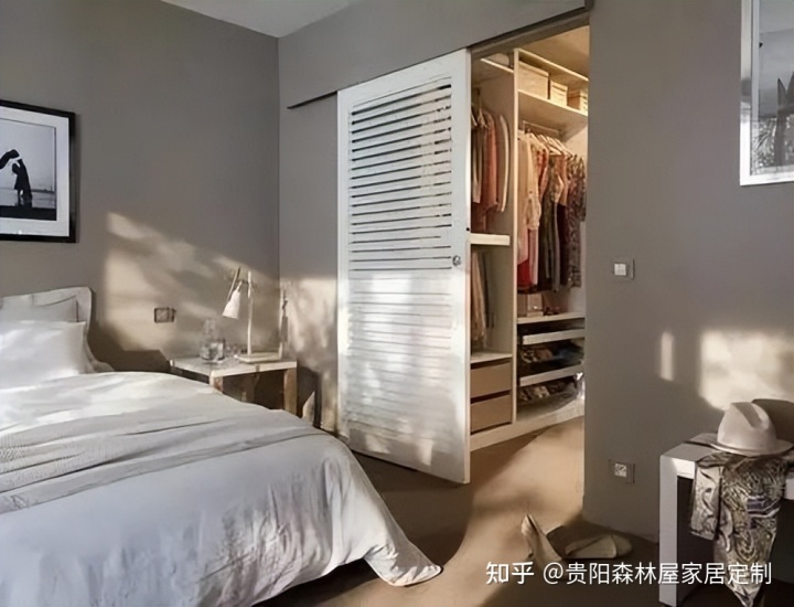 新房裝修，小戶型衣帽間怎么設(shè)計？教你4招輕松搞定