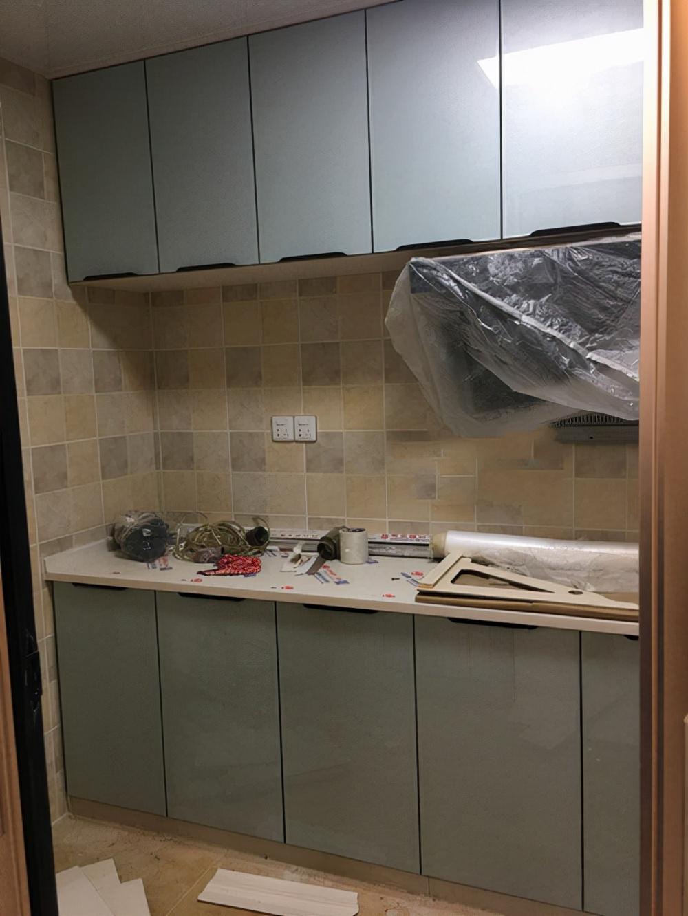 廚房裝修灶臺價格_廚房裝修價格_單獨(dú)裝修廚房價格